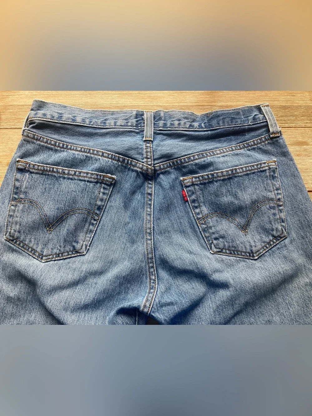 Vintage Levi’s 501 Button Fly Jeans 33x30 Light Stone Wash Straight Leg